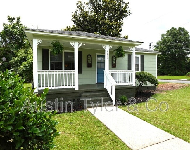 Primary Photo - 4351 Kelly Ave