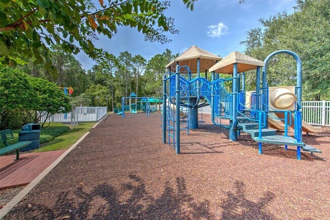Building Photo - 5046 Gato Del Sol Cir