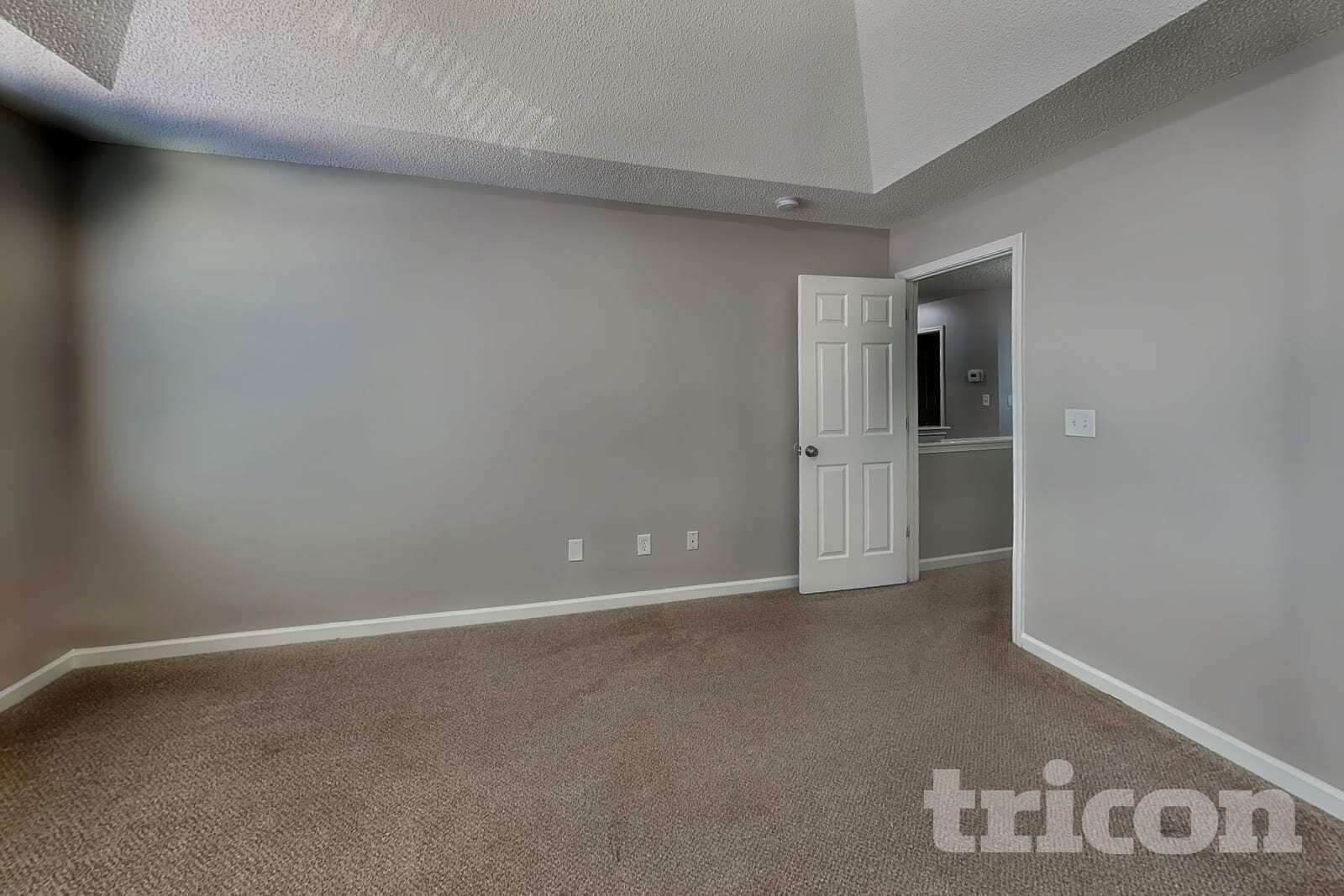 Building Photo - 2208 Ballingarry Dr
