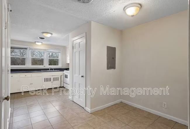Building Photo - 4913 Chamberlayne Ave
