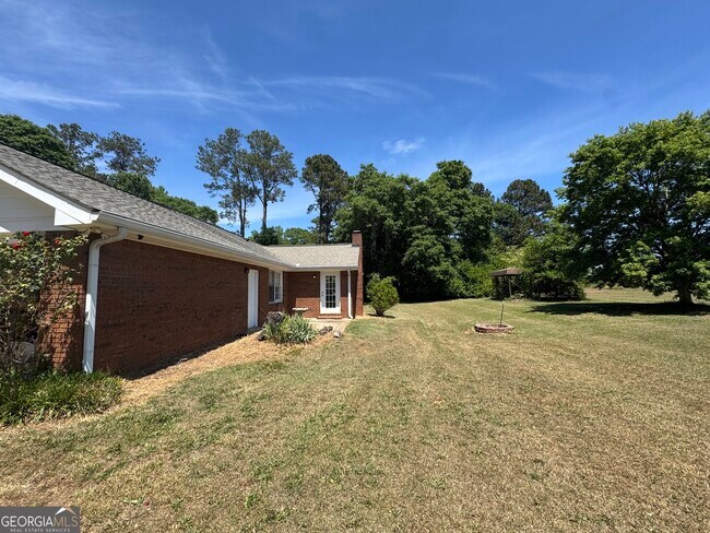 Building Photo - 1041 Limmerick Dr