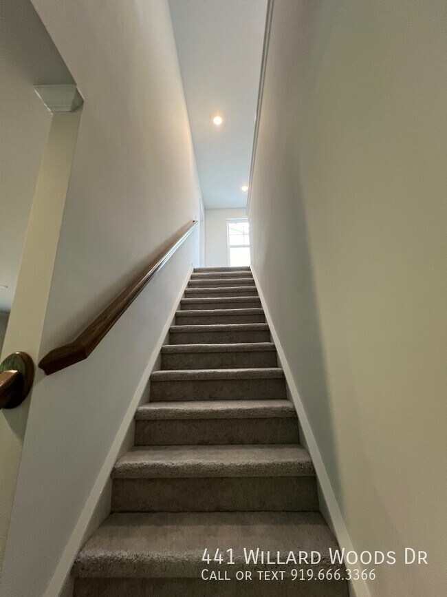 Building Photo - 441 Willard Wds Dr