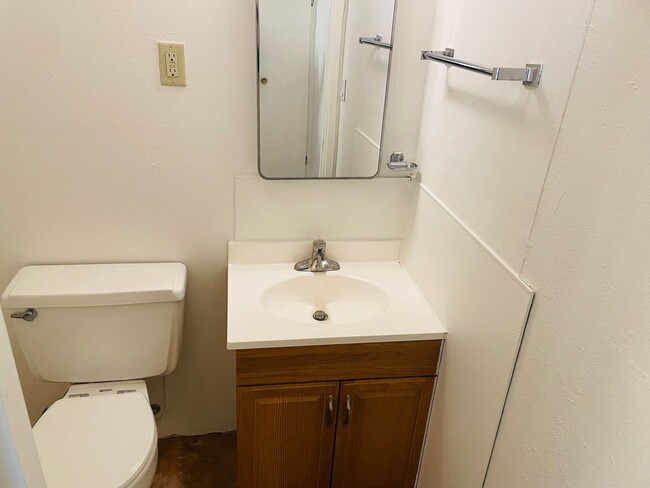 Building Photo - 3605 Moki Dr