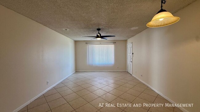 Building Photo - 4440 W Yucca St