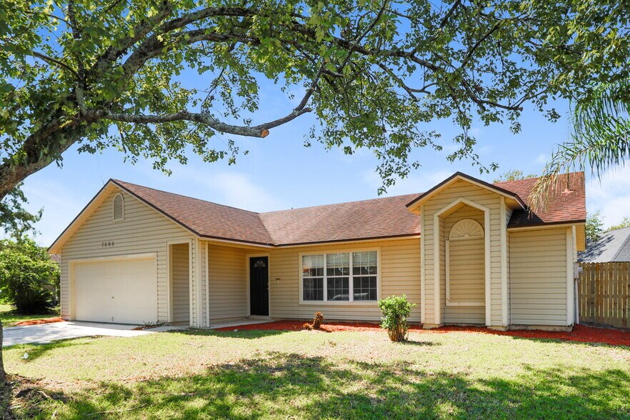 Building Photo - 7604 Chelmsford Dr