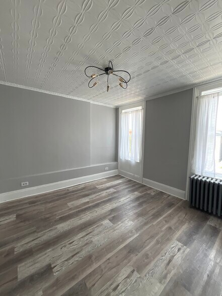 Building Photo - 86 Irving St