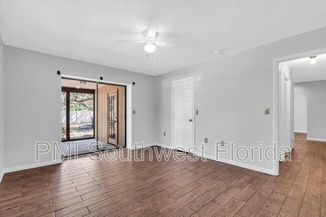 Building Photo - 7365 S Leewynn Dr
