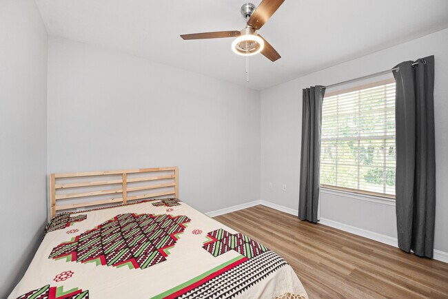 Bedroom 3 - 3591 Kernan Blvd S
