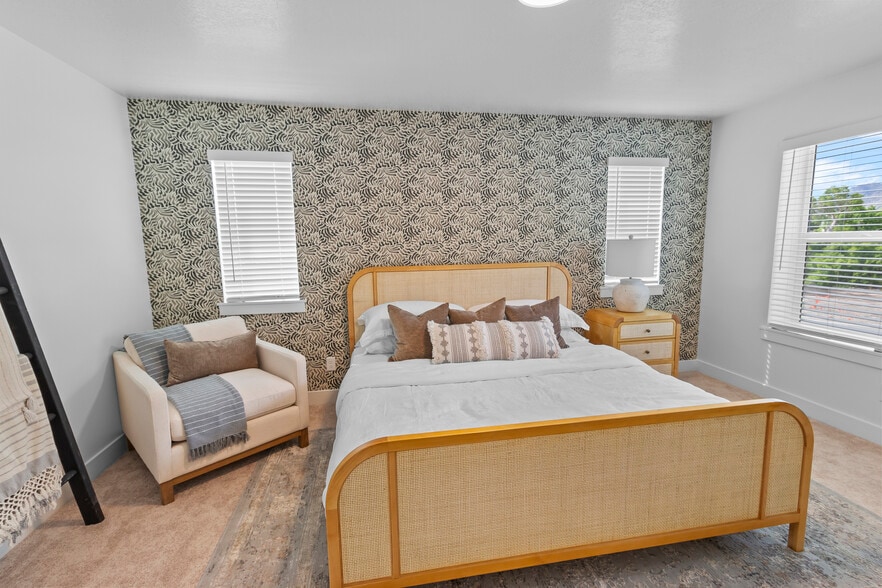 Building Photo - 82 W 925 N