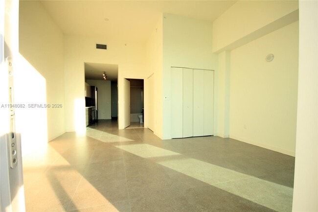 Building Photo - 1100 S Miami Ave