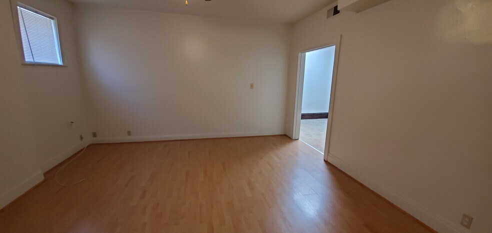 Building Photo - 6244 Cabanne Ave
