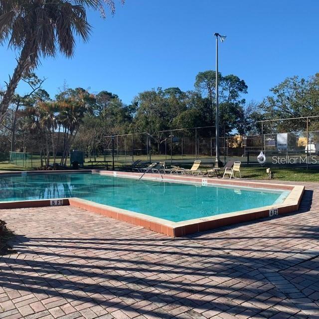 Building Photo - 6043 Village Cir S