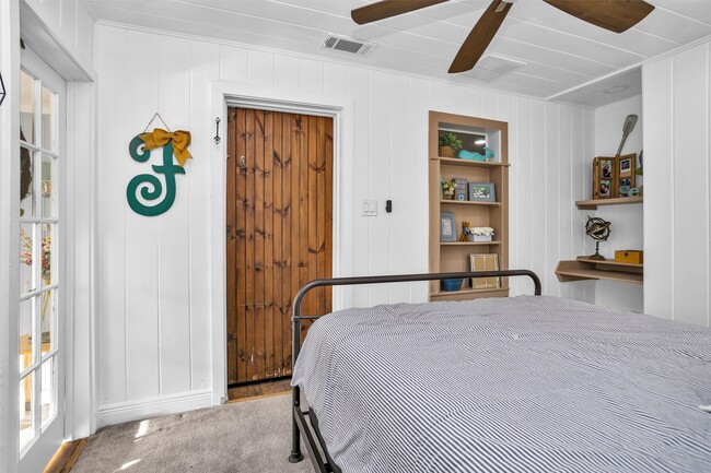 Building Photo - 631 Clear Lake Rd