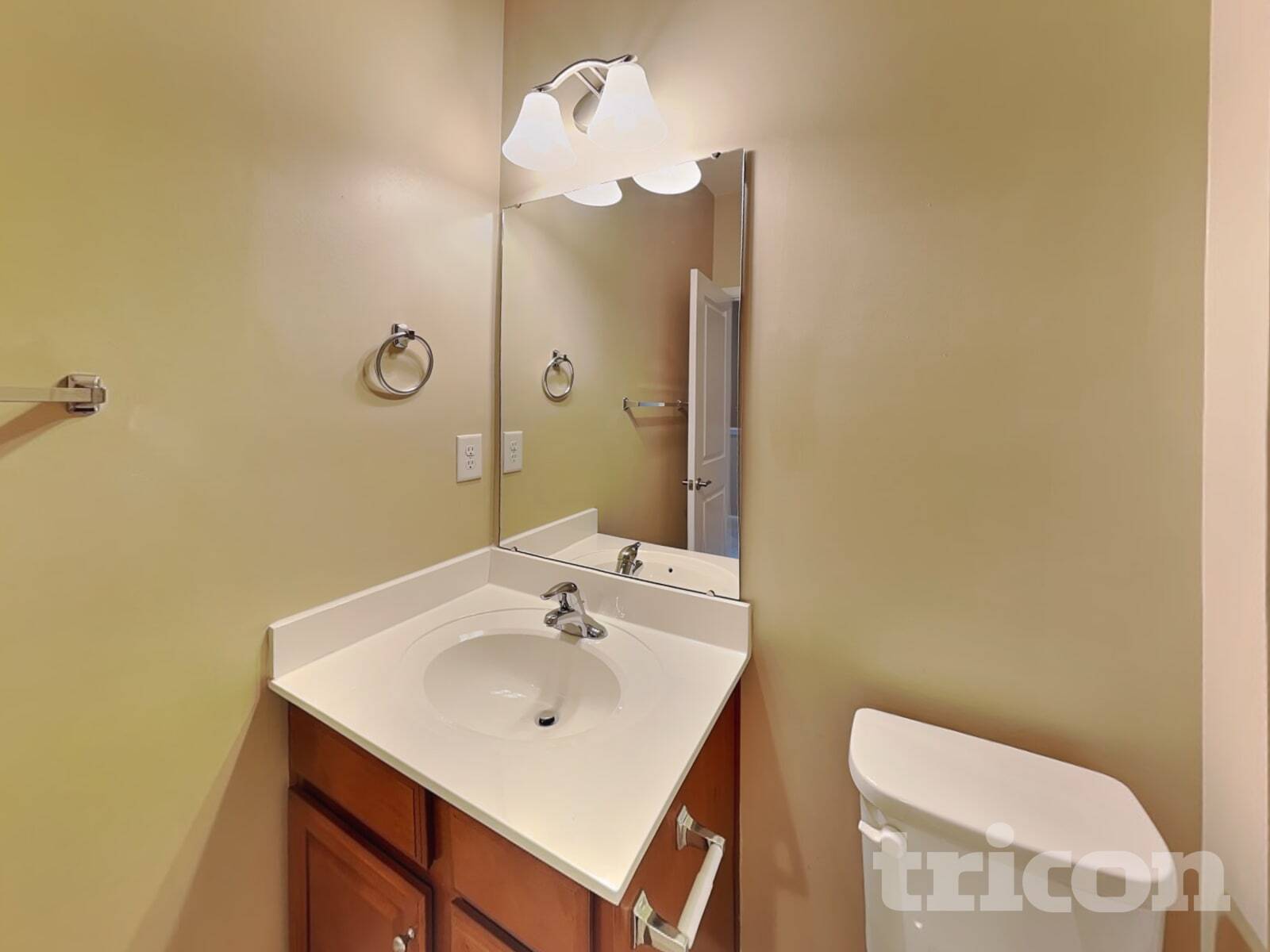 Building Photo - 22351 Market St