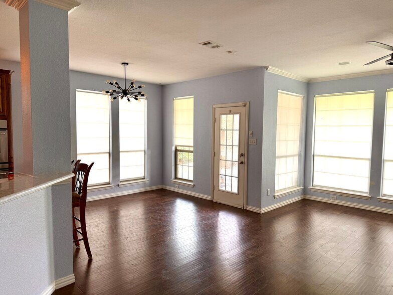 Main Living Room with Breakfast Nook - 2489 Yuma Dr
