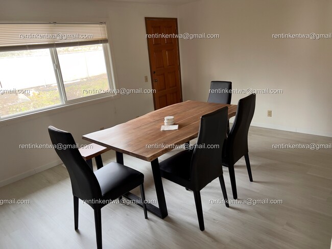 Building Photo - 4234 S 252nd Pl