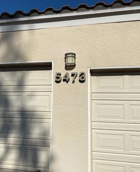 Building Photo - 5473 Spanish Oak Ln