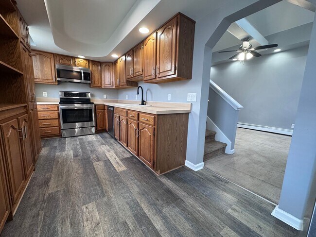 Building Photo - 3 bedroom 2 bath Home in Alburtis