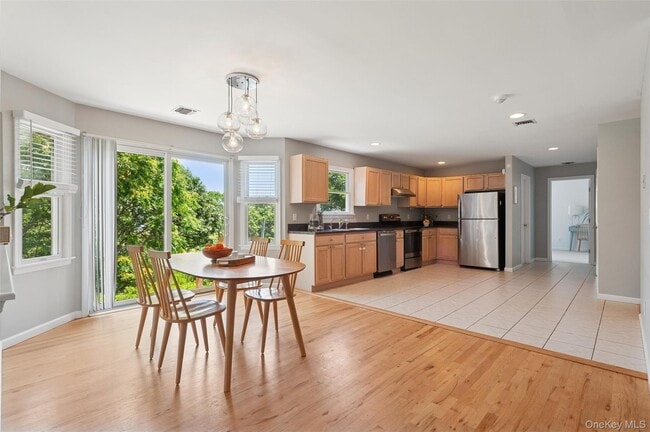 Building Photo - 19 Petrel Ln