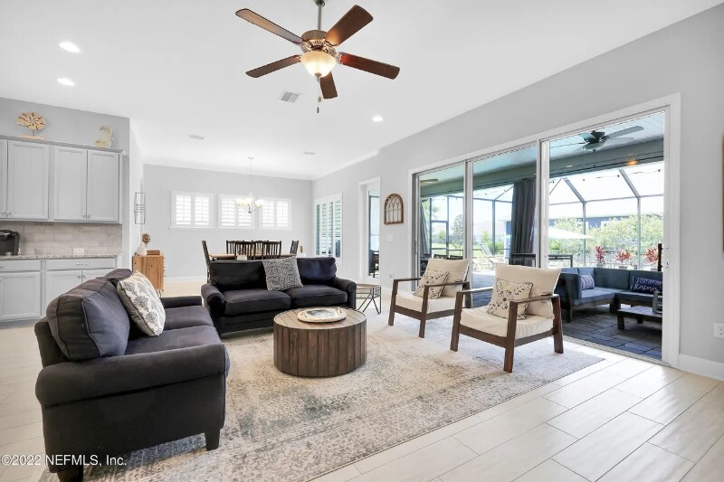 Building Photo - 271 Village Grande Dr