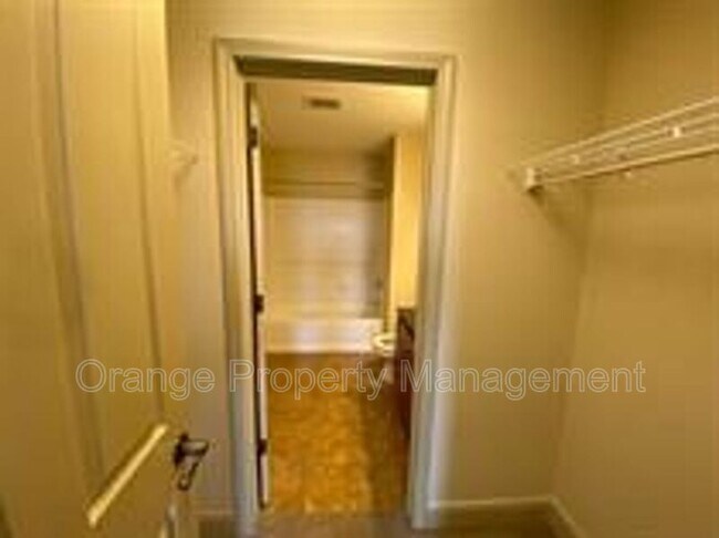 Building Photo - 1621 Muscovy Wy