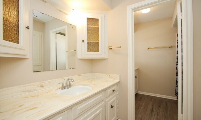 Building Photo - 6406 Ashton St