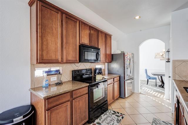 Building Photo - 214 Houston St