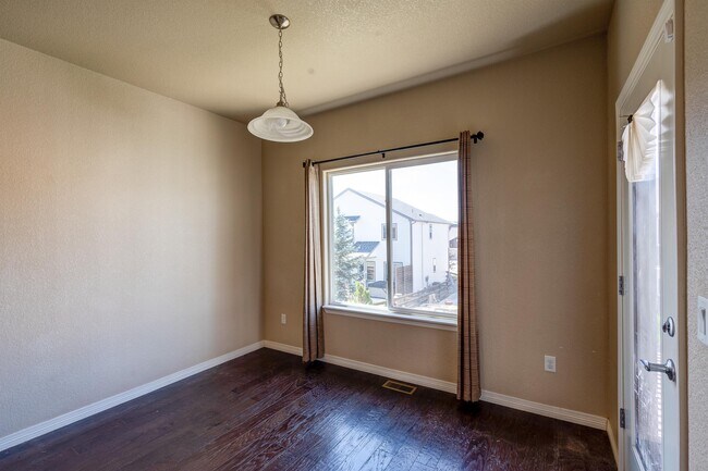 Building Photo - 957 Salmon Pond Way