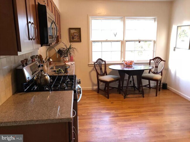 Primary Photo - 269 Shady Brook Ln