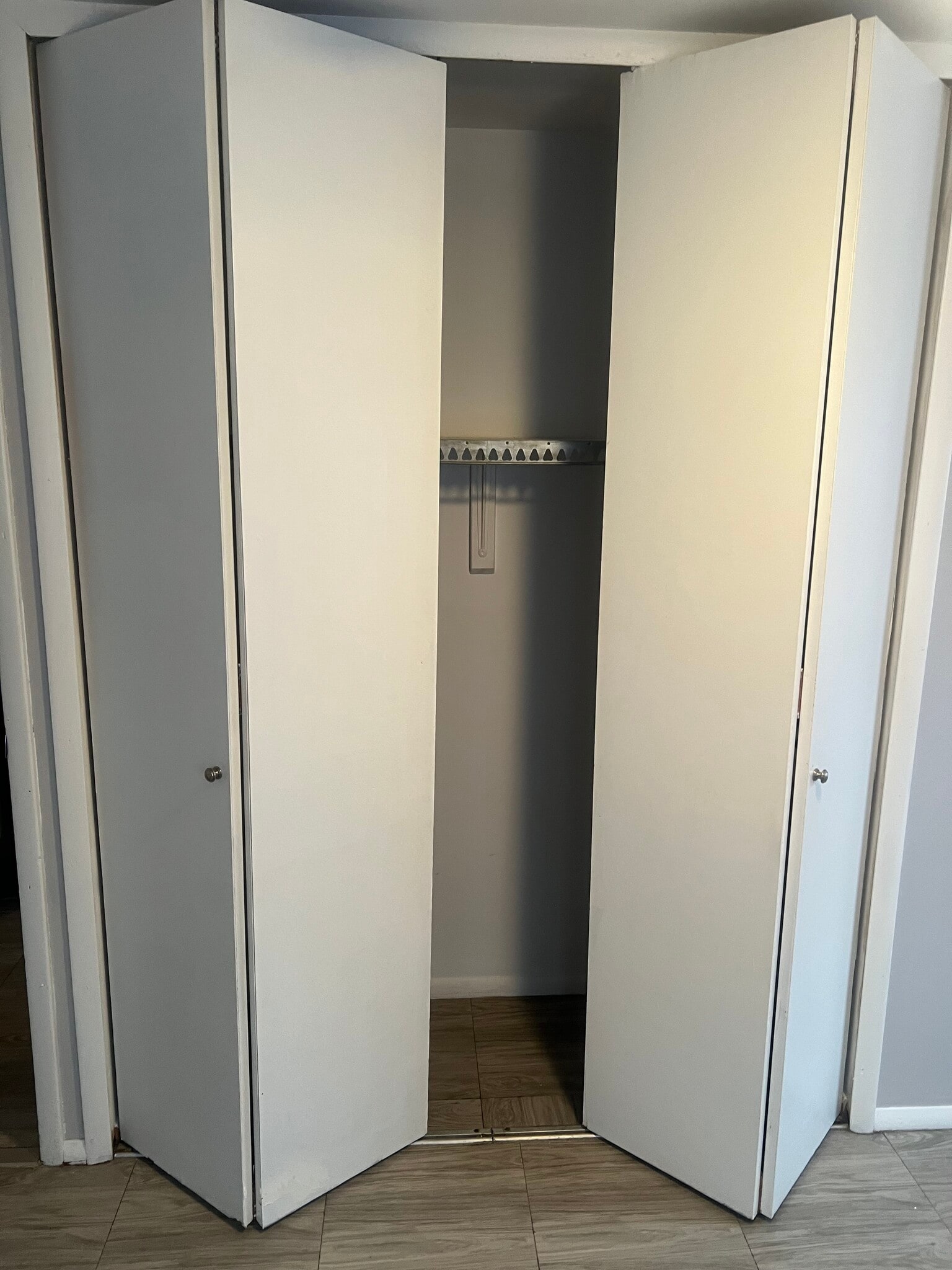 Building Photo - 505 W 53rd Ave