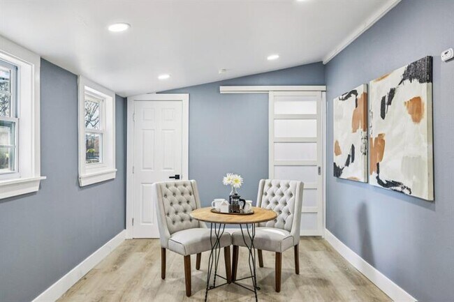 Building Photo - 1504 Hardin Ave