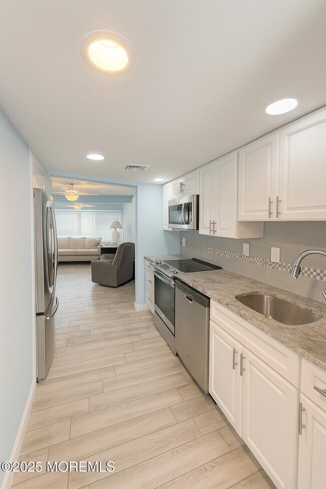 Building Photo - 1301 NJ-35