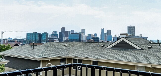 Building Photo - Modern 2-Bedroom Condo in LoHi