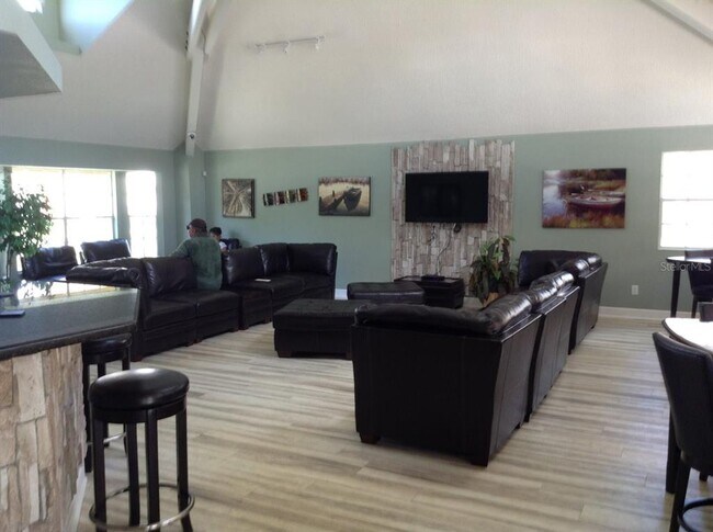 Building Photo - 2480 Sweetwater Club Cir