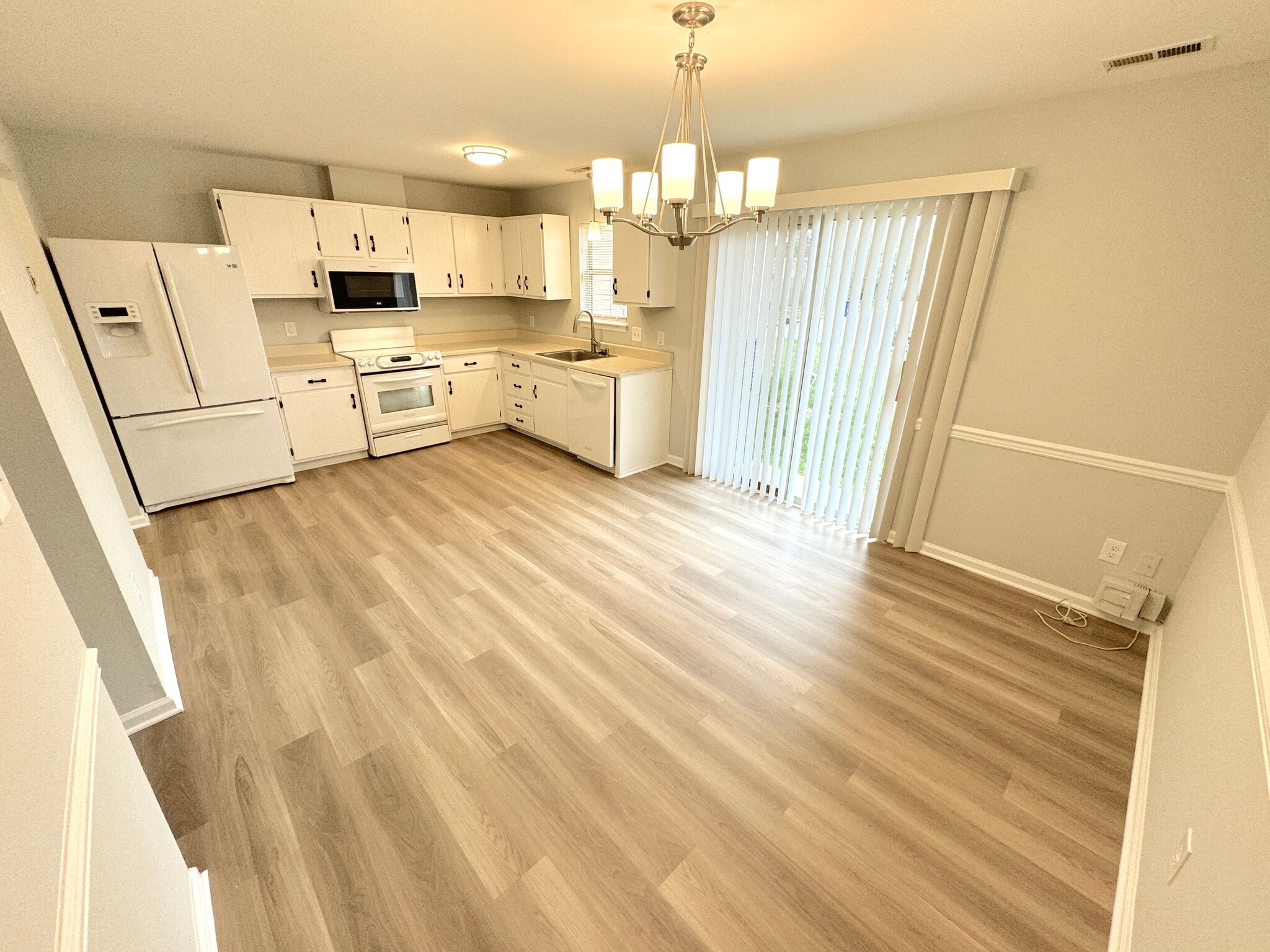 Building Photo - 700 Wolftrap Ln