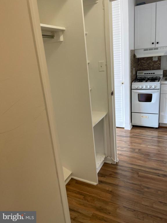 Building Photo - 950 25th St NW