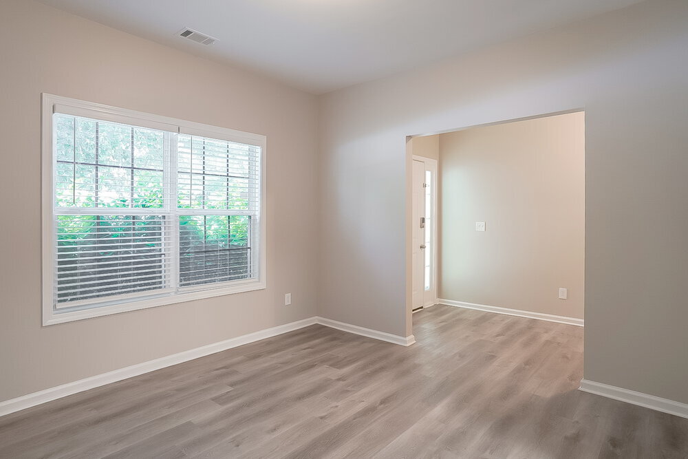 Building Photo - 4600 Ferncrest Pl