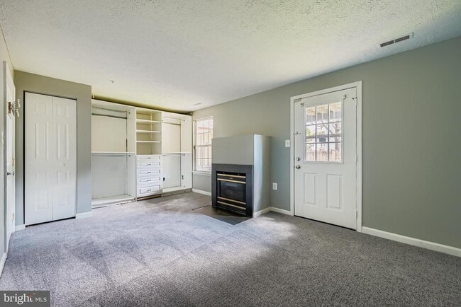 Building Photo - 2209 Bluegrass Heights Ct