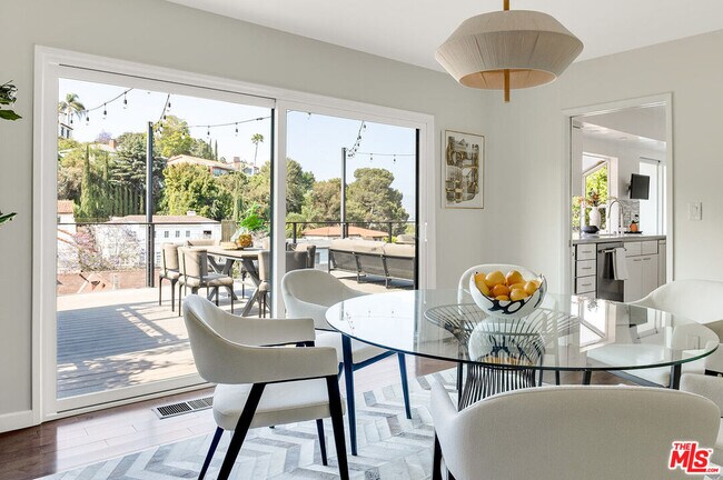 Building Photo - 3360 Ley Dr