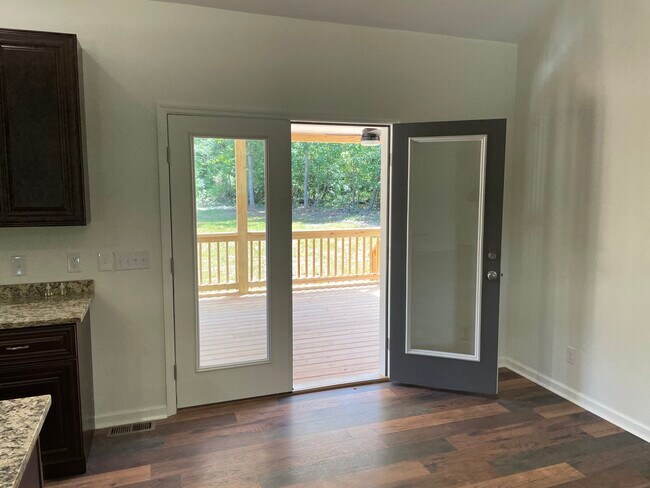 Building Photo - 120 Long Beach Blvd