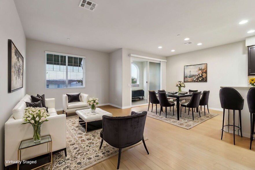 Interior Photo - Luxury Townhomes located in the heart of L...