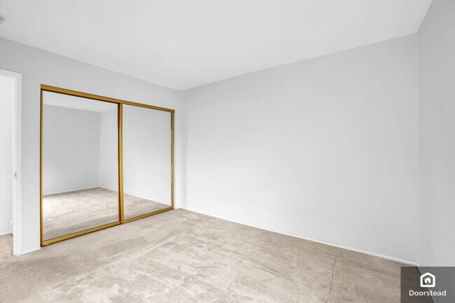 Building Photo - 5218 Admiralty Ln
