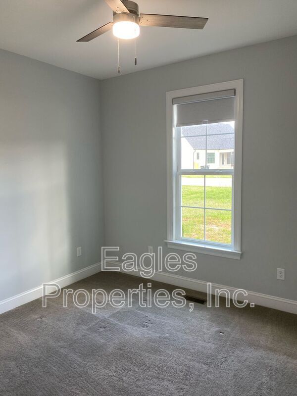 Building Photo - 102 Michelle Dawn Dr