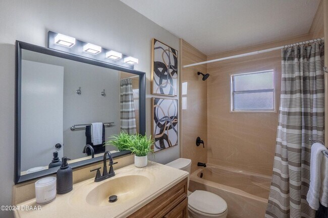Building Photo - 118 Pinion Cir