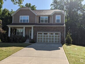 Building Photo - Mooresville with Fenced Yard on Cul De Sac