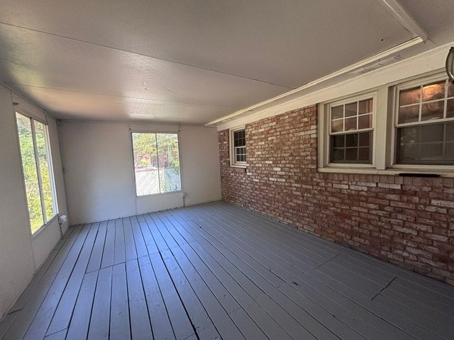 Building Photo - 814 Flicker Rd