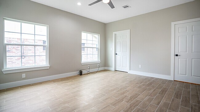 Building Photo - 7727 Chasewood Dr