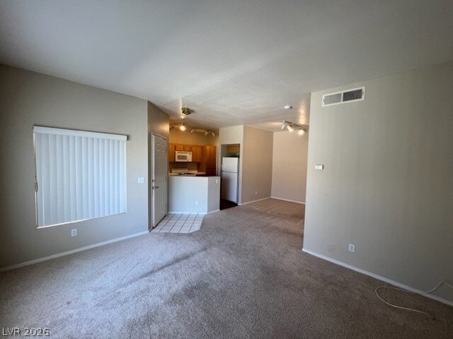 Building Photo - 251 S Green Valley Pkwy