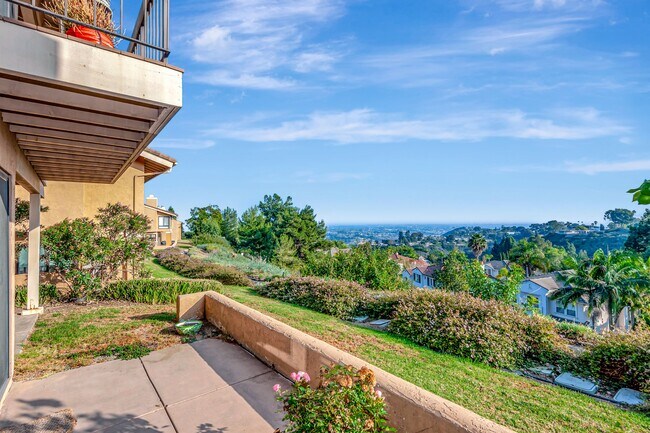 Building Photo - 2559 Caminito Muirfield