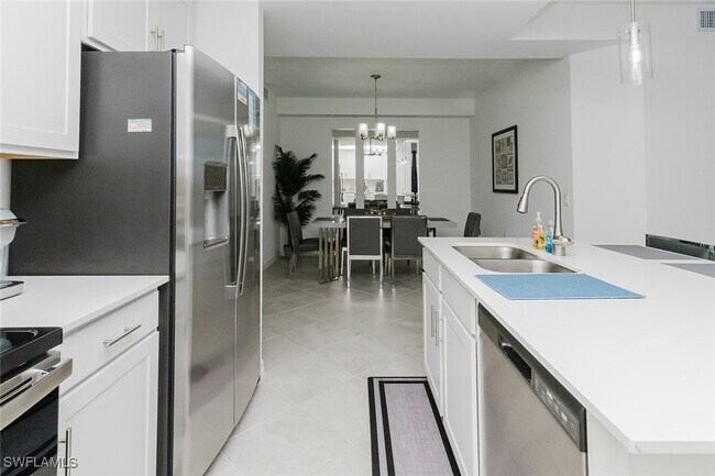 Building Photo - 5807 Double Eagle Cir